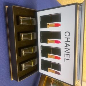 Beautiful new lipstick pencils, a special gift for Mom,

Buy 4 and get 5 free.